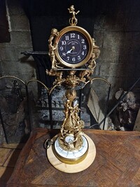 horloge sculpture